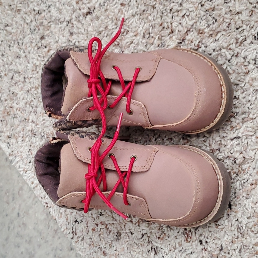 Boys boots
